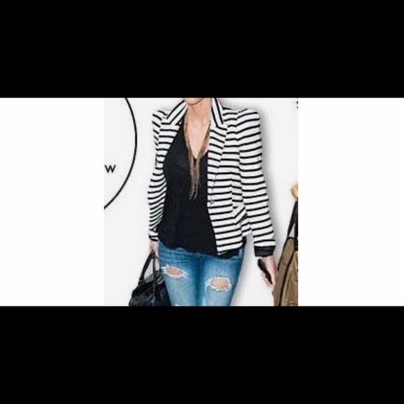 Blazer - Picture 5 of 5